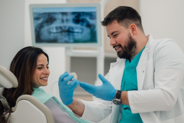 Situations That Warrant A Visit Before A Dental Checkup
